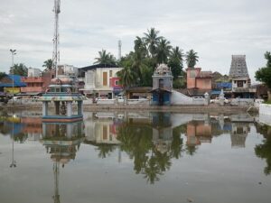 Thirunallar Dharbaranyeeswarar Temple and Tank 1